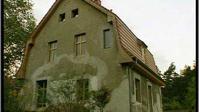 Walmdach-Haus